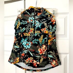 Halter swim suit top Sz M